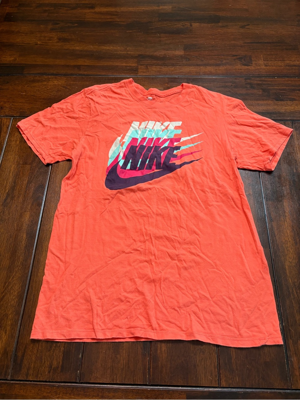Men’s Nike orange t-shirt, size M